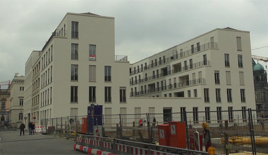 Zwei neue Stadthäuser in der Niederlagstraße 5 und 6, 10117 Berlin Mitte . Plattformpreis 2016