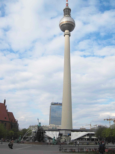 Podiumsdiskussion StadtWertSchätzen: Freiflächen in der Innenstadt